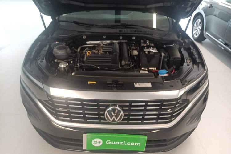 Used Volkswagen Passat 2024 280TSI Business Edition Engine Bay