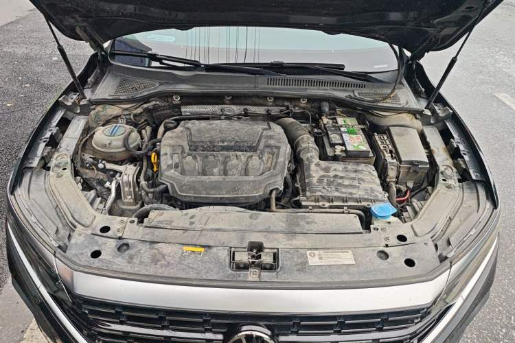 Used Volkswagen Passat 2024 380TSI Elite Edition Engine Bay