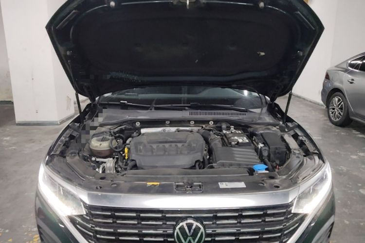 Used Volkswagen Passat 2024 330TSI Elite Edition Engine Bay