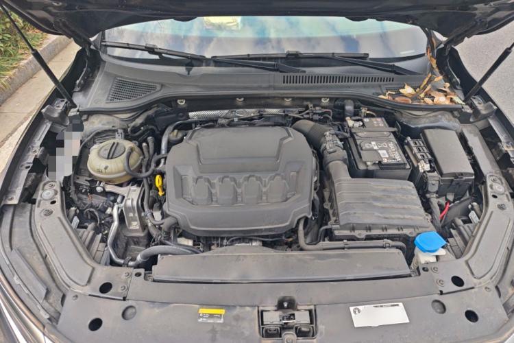 Used Volkswagen Passat 2024 330TSI Elite Edition Engine Bay