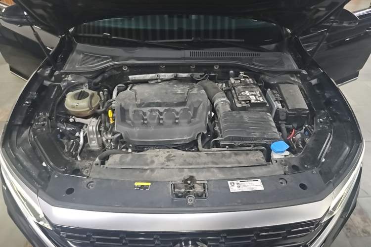 Used Volkswagen Passat 2024 380TSI Luxury Edition Engine Bay