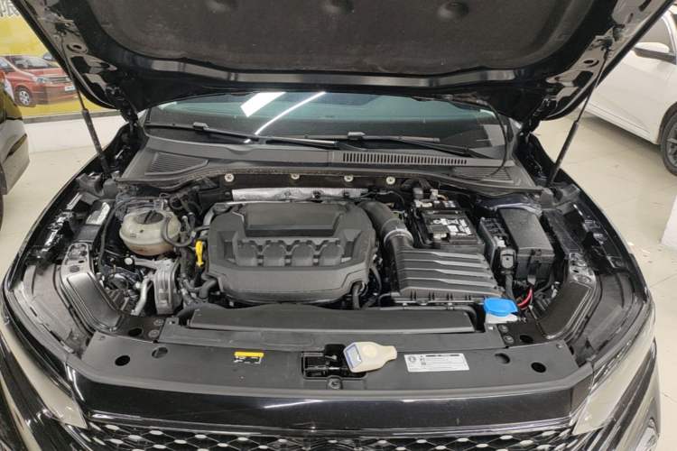 Used Volkswagen Passat 2024 380TSI Starry Elite Edition Engine Bay