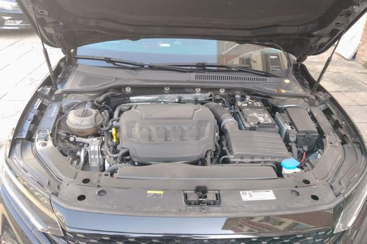 Used Volkswagen Passat 2024 380TSI Starry Dragon Edition Engine Bay