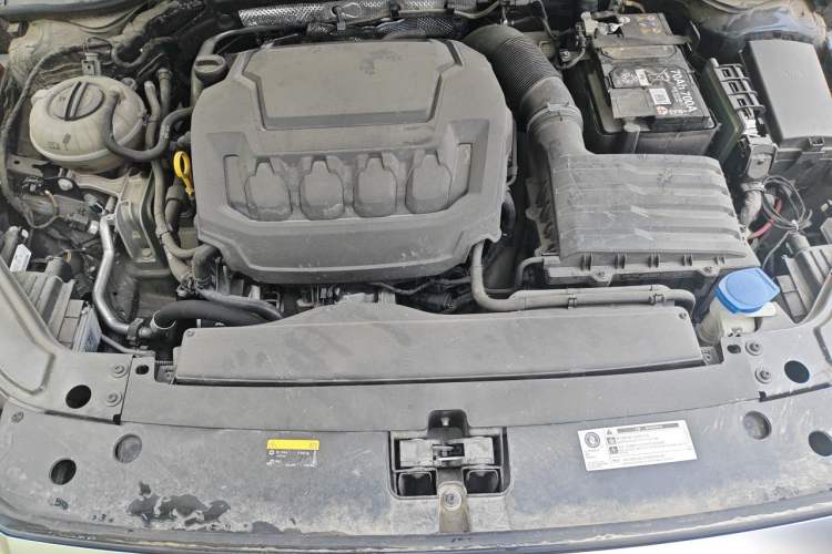 Used Volkswagen Passat 2024 380TSI Dragon Edition Engine Bay