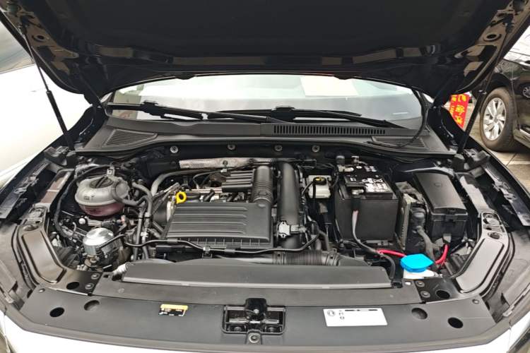 Used Volkswagen Passat 2024 280TSI Business Edition Engine Bay
