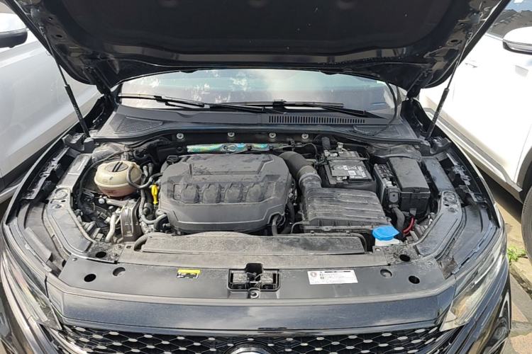 Used Volkswagen Passat 2024 380TSI Starry Dragon Edition Engine Bay