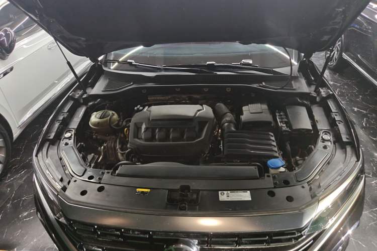 Used Volkswagen Passat 2024 380TSI Luxury Edition Engine Bay