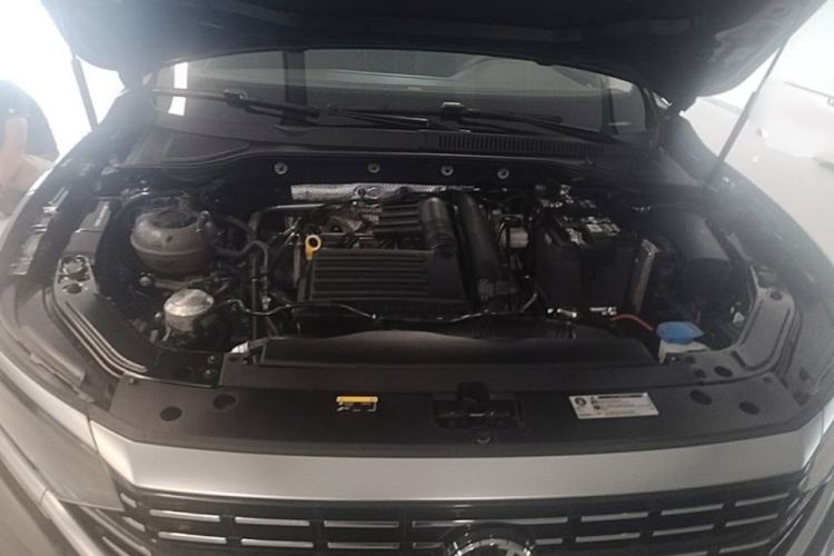 Used Volkswagen Passat 2024 280TSI Business Edition Engine Bay