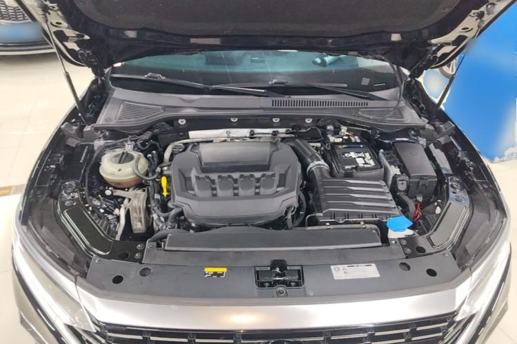 Used Volkswagen Passat 2024 380TSI Dragon Edition Engine Bay