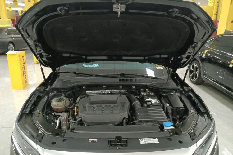 Used Volkswagen Passat 2024 380TSI Luxury Edition Engine Bay