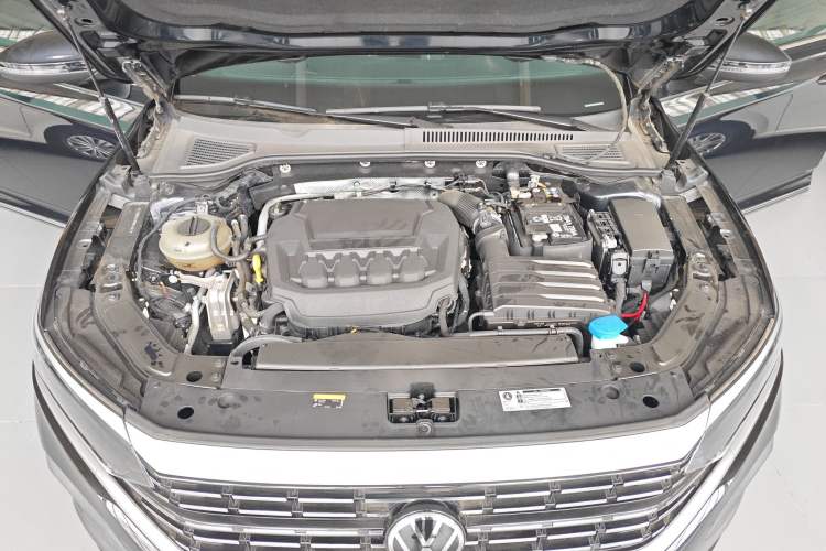 Used Volkswagen Passat 2024 330TSI Elite Edition Engine Bay