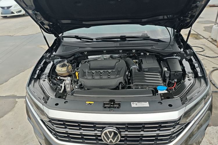 Used Volkswagen Passat 2024 380TSI Dragon Edition Engine Bay