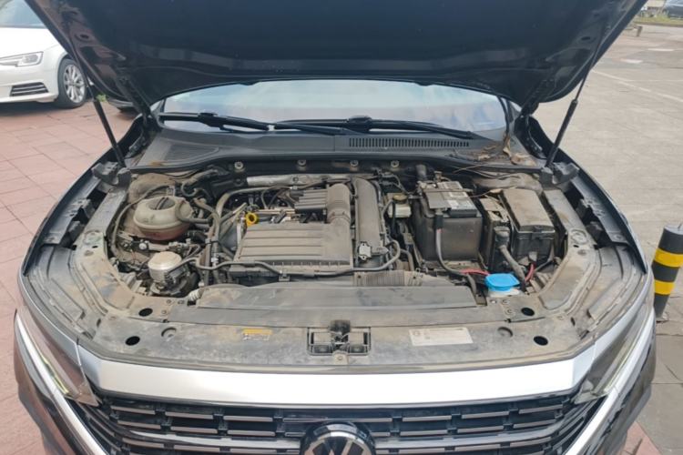 Used Volkswagen Passat 2024 280TSI Business Edition Engine Bay