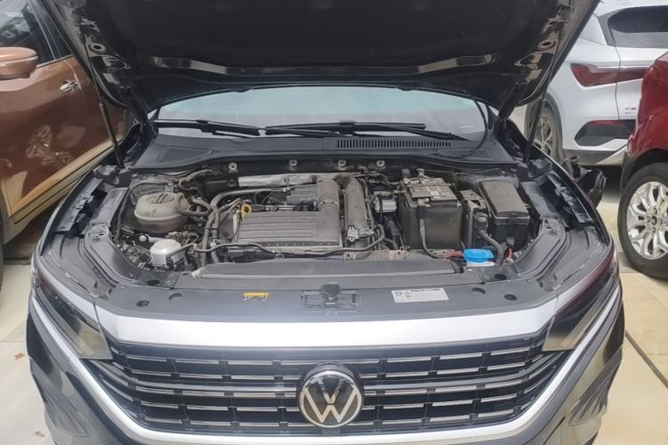 Used Volkswagen Passat 2024 280TSI Business Edition Engine Bay