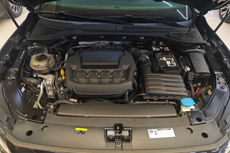 Used Volkswagen Passat 2024 330TSI Starry Elite Edition Engine Bay