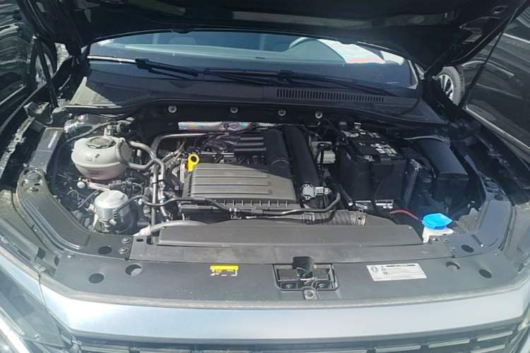 Used Volkswagen Passat 2024 280TSI Business Edition Engine Bay