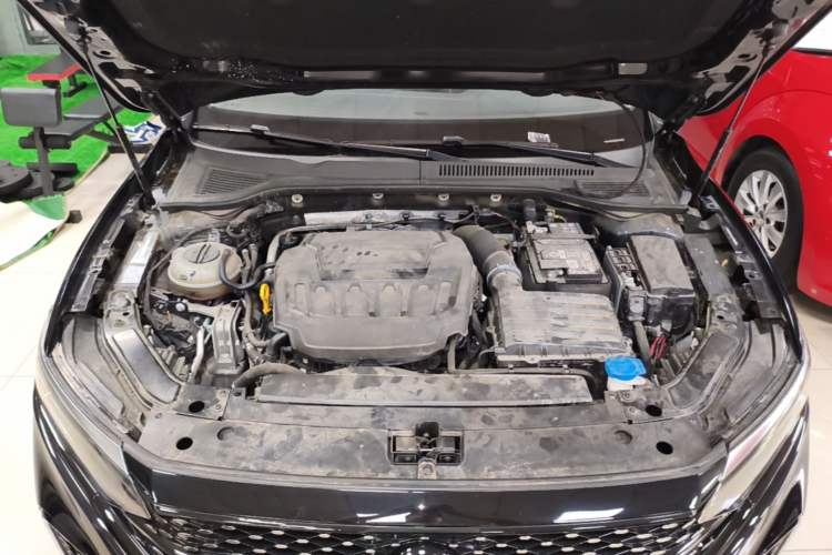 Used Volkswagen Passat 2024 380TSI Starry Dragon Edition Engine Bay