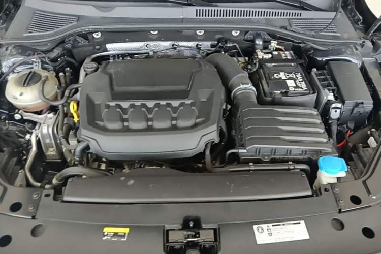 Used Volkswagen Passat 2024 380TSI Starry Elite Edition Engine Bay
