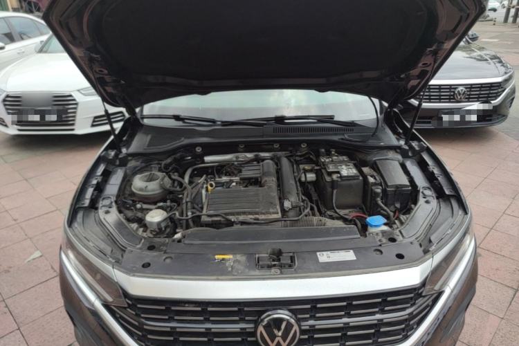Used Volkswagen Passat 2024 280TSI Business Edition Engine Bay