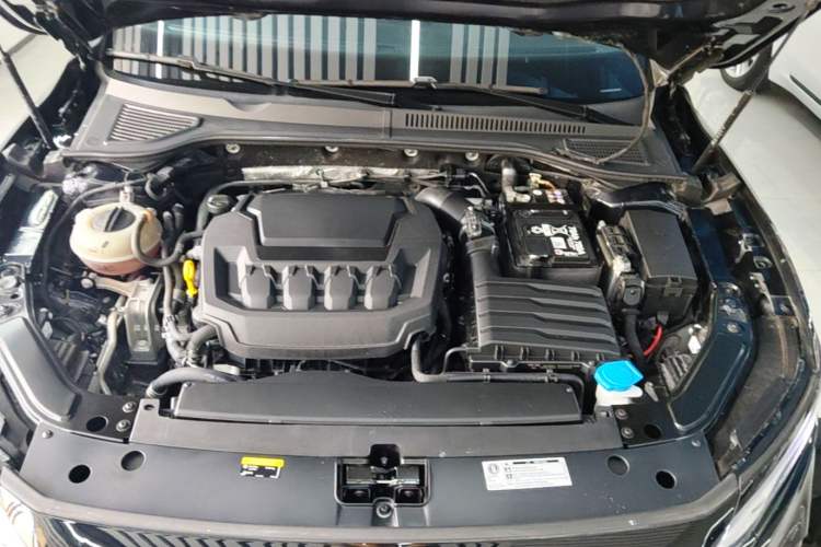 Used Volkswagen Passat 2024 330TSI Starry Elite Edition Engine Bay