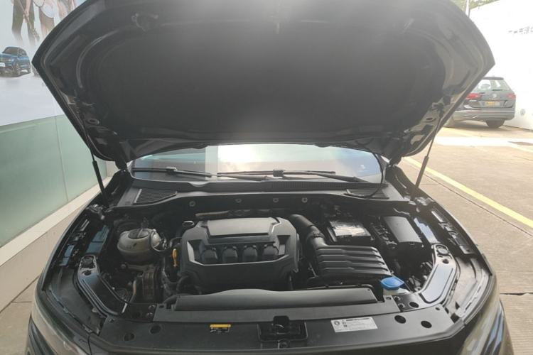 Used Volkswagen Passat 2024 380TSI Starry Luxury Edition Engine Bay