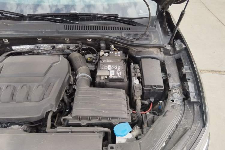 Used Volkswagen Passat 2024 380TSI Luxury Edition Engine Bay Left