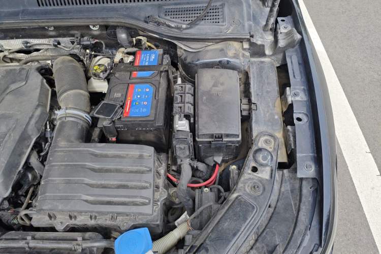 Used Volkswagen Passat 2024 380TSI Starry Dragon Edition Engine Bay Left