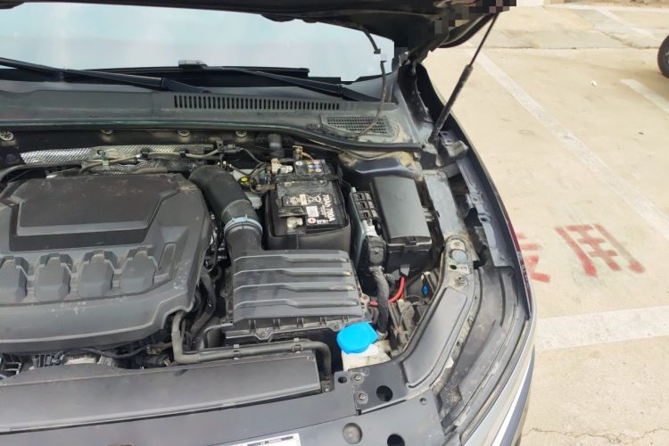 Used Volkswagen Passat 2024 380TSI Dragon Glory Edition Engine Bay Left