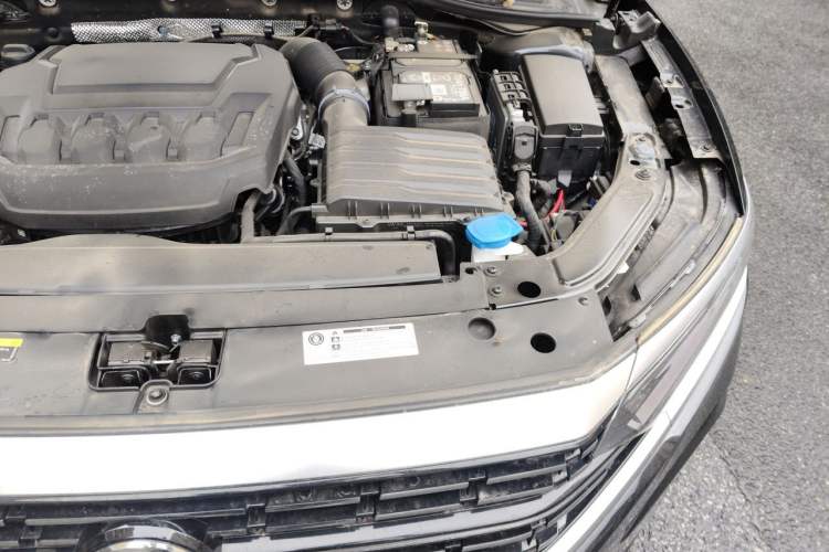 Used Volkswagen Passat 2024 380TSI Dragon Glory Edition Engine Bay Left