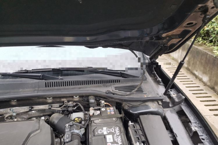 Used Volkswagen Passat 2024 330TSI Elite Edition Engine Bay Left