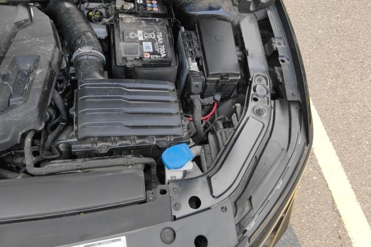 Used Volkswagen Passat 2024 380TSI Starry Dragon Edition Engine Bay Left