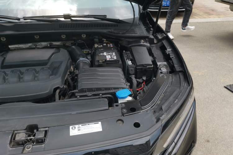 Used Volkswagen Passat 2024 380TSI Starry Dragon Edition Engine Bay Left