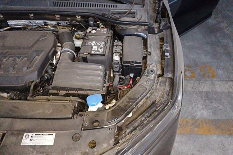 Used Volkswagen Passat 2024 380TSI Starry Luxury Edition Engine Bay Left