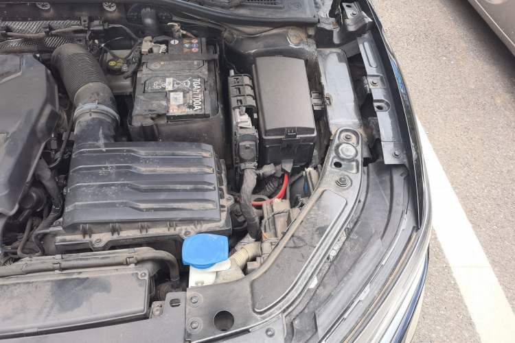 Used Volkswagen Passat 2024 380TSI Luxury Edition Engine Bay Left