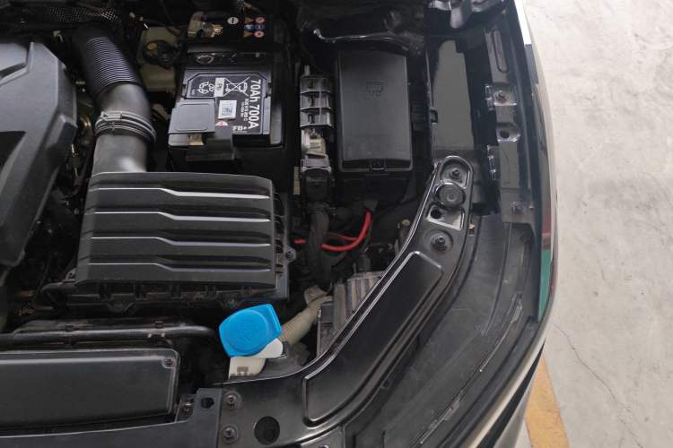 Used Volkswagen Passat 2024 380TSI Starry Dragon Edition Engine Bay Left