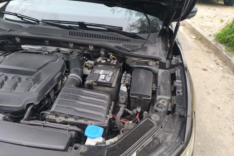 Used Volkswagen Passat 2024 380TSI Starry Dragon Edition Engine Bay Left
