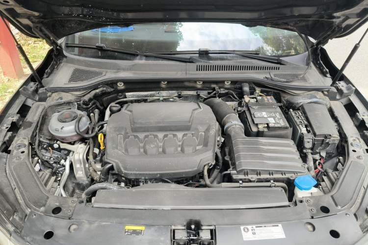Used Volkswagen Passat 2024 380TSI Starry Dragon Edition Engine Bay