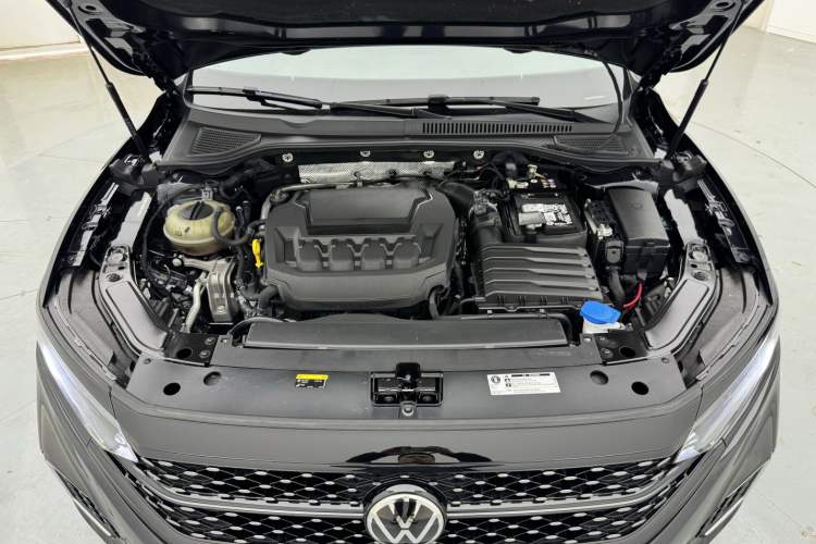 Used Volkswagen Passat 2024 330TSI Starry Elite Edition Engine Bay