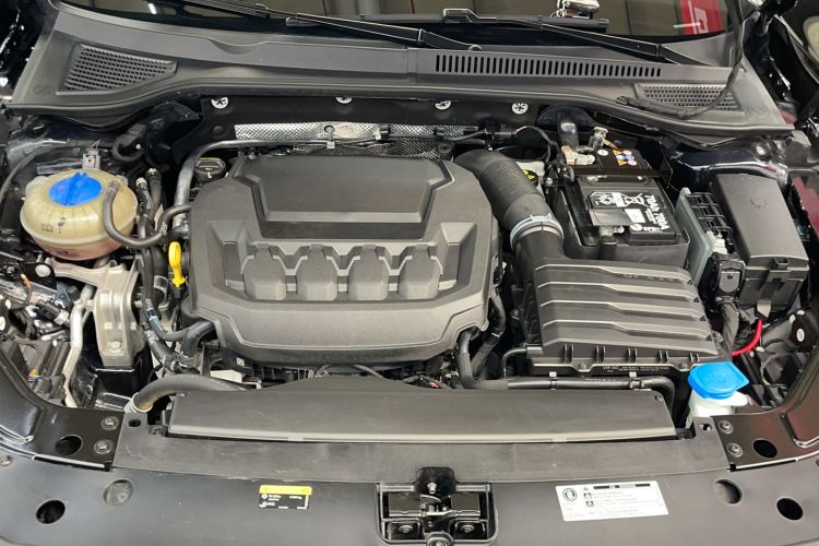 Used Volkswagen Passat 2024 380TSI Starry Luxury Edition Engine Bay