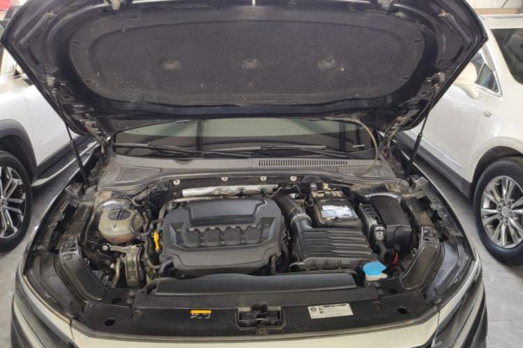 Used Volkswagen Passat 2024 380TSI Dragon Edition Engine Bay