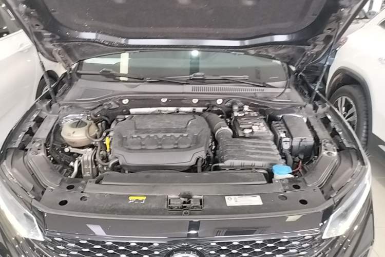 Used Volkswagen Passat 2024 380TSI Starry Elite Edition Engine Bay