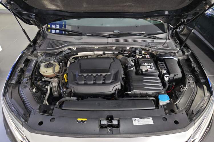 Used Volkswagen Passat 2024 330TSI Elite Edition Engine Bay