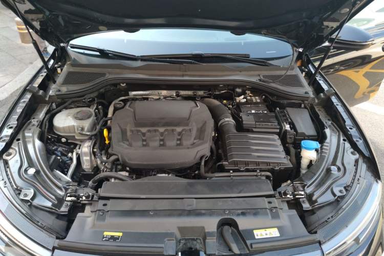 Used Volkswagen Passat 2024 380TSI Flagship Edition Engine Bay