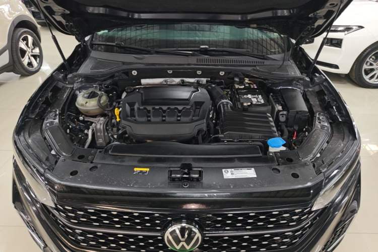 Used Volkswagen Passat 2024 380TSI Starry Luxury Edition Engine Bay