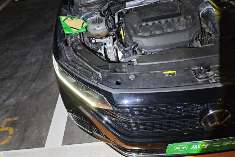 Used Volkswagen Passat 2024 380TSI Starry Dragon Edition Engine Bay Right