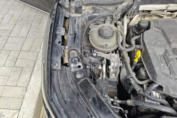 Used Volkswagen Passat 2024 380TSI Starry Dragon Edition Engine Bay Right