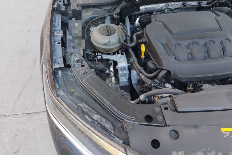 Used Volkswagen Passat 2024 380TSI Starry Dragon Edition Engine Bay Right