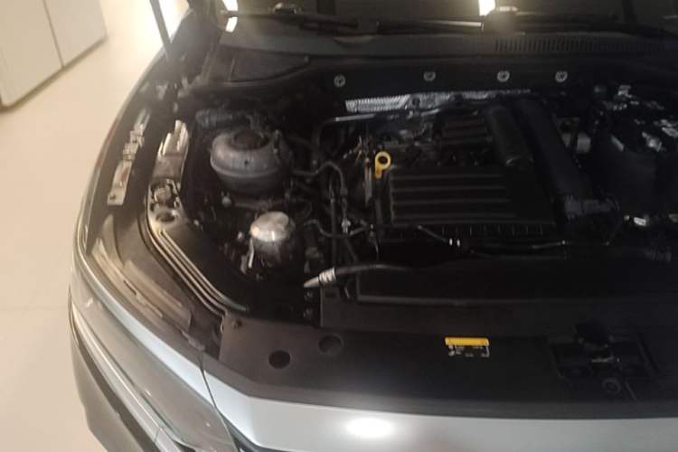 Used Volkswagen Passat 2024 280TSI Business Edition Engine Bay Right