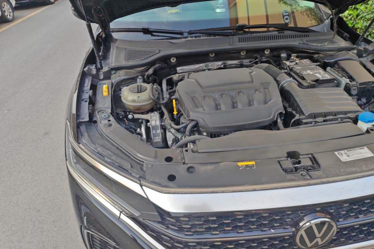 Used Volkswagen Passat 2024 380TSI Elite Edition Engine Bay Right