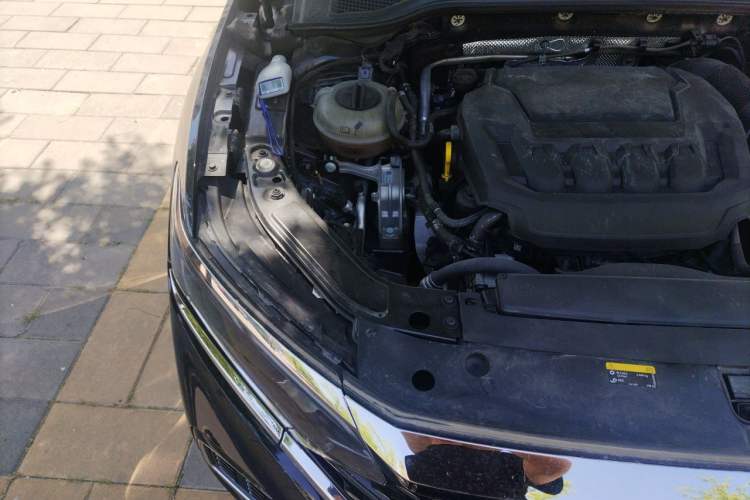 Used Volkswagen Passat 2024 380TSI Starry Dragon Edition Engine Bay Right